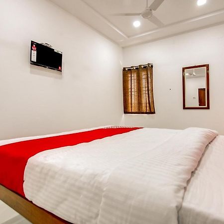 Oyo 69625 Mayuraa Residency Hotell Kumbakonam Exteriör bild