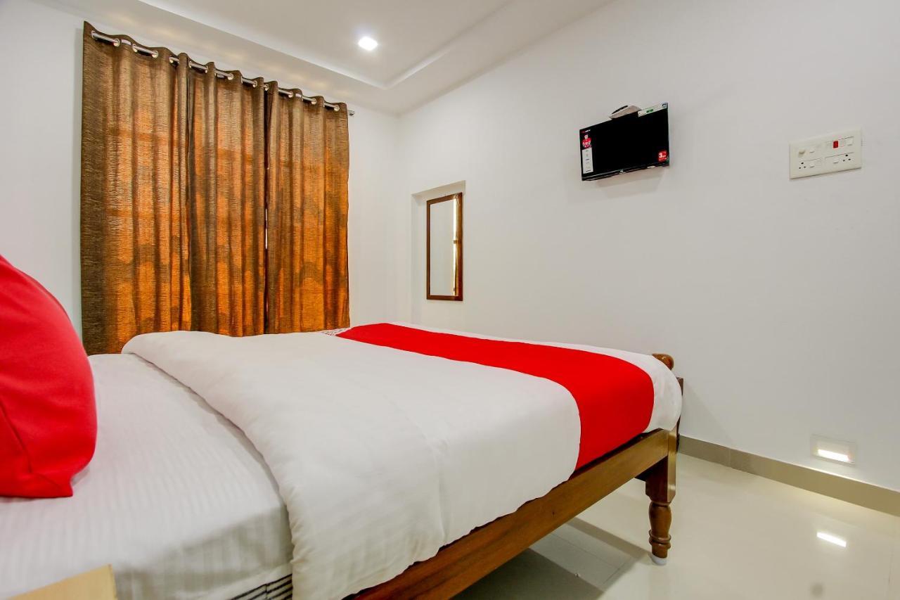 Oyo 69625 Mayuraa Residency Hotell Kumbakonam Exteriör bild
