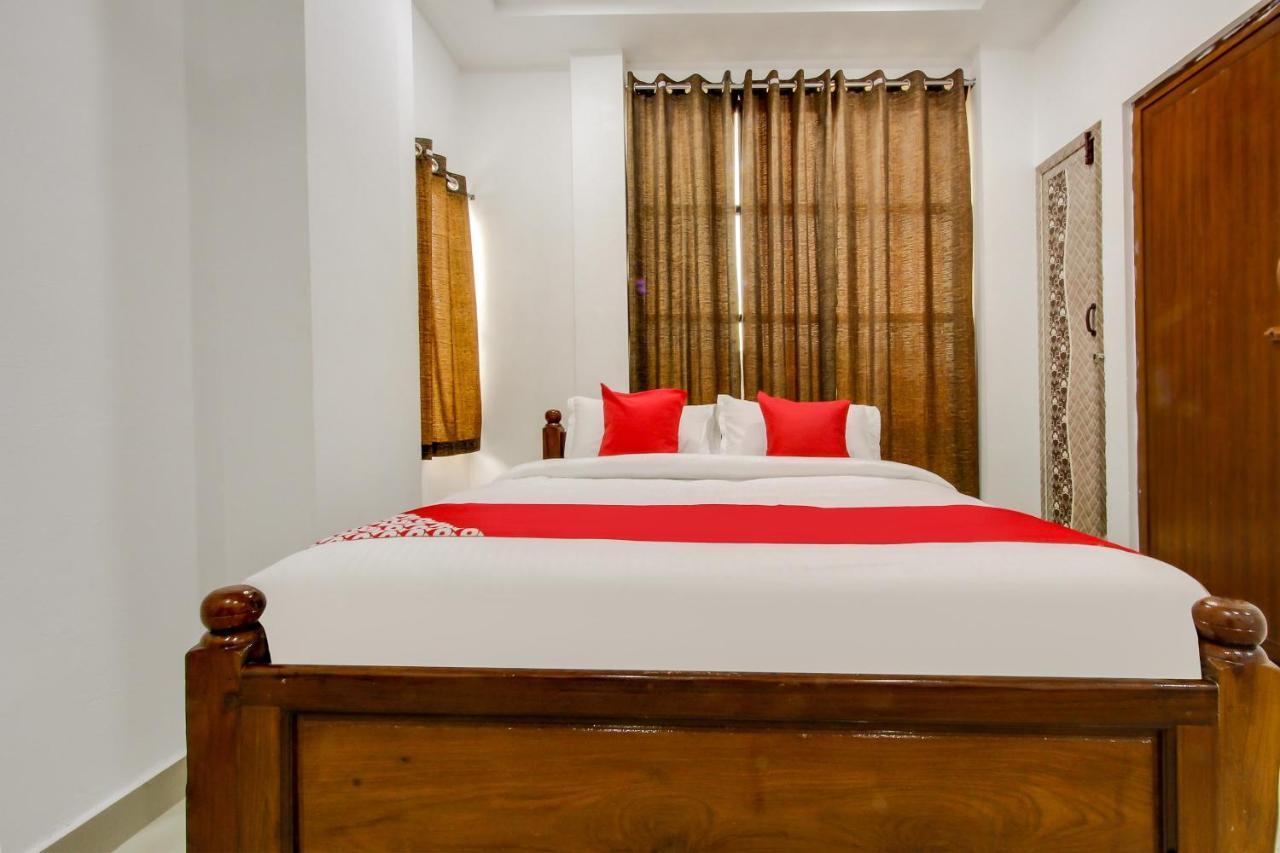 Oyo 69625 Mayuraa Residency Hotell Kumbakonam Exteriör bild