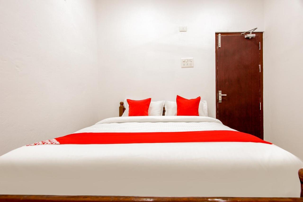 Oyo 69625 Mayuraa Residency Hotell Kumbakonam Exteriör bild
