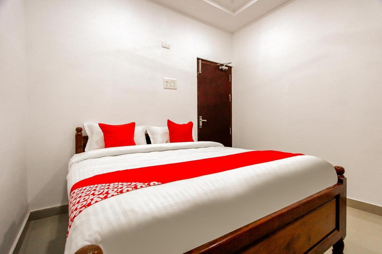 Oyo 69625 Mayuraa Residency Hotell Kumbakonam Exteriör bild