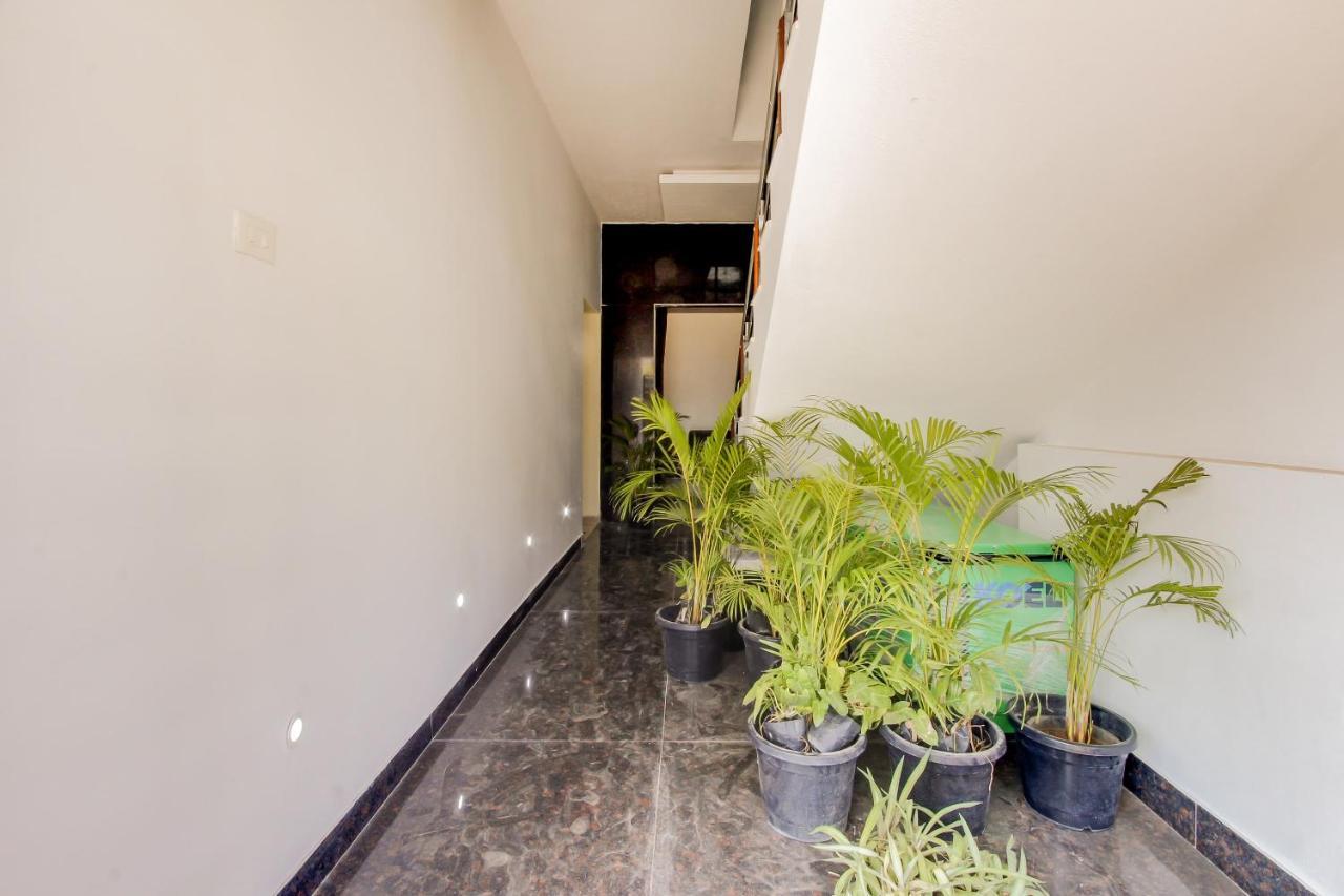 Oyo 69625 Mayuraa Residency Hotell Kumbakonam Exteriör bild