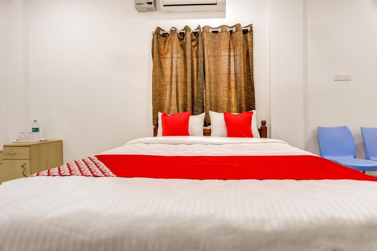 Oyo 69625 Mayuraa Residency Hotell Kumbakonam Exteriör bild