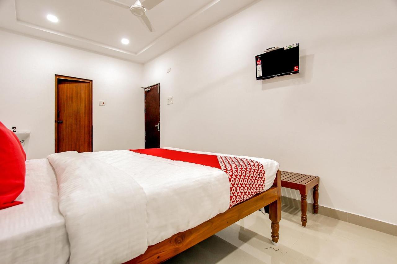 Oyo 69625 Mayuraa Residency Hotell Kumbakonam Exteriör bild