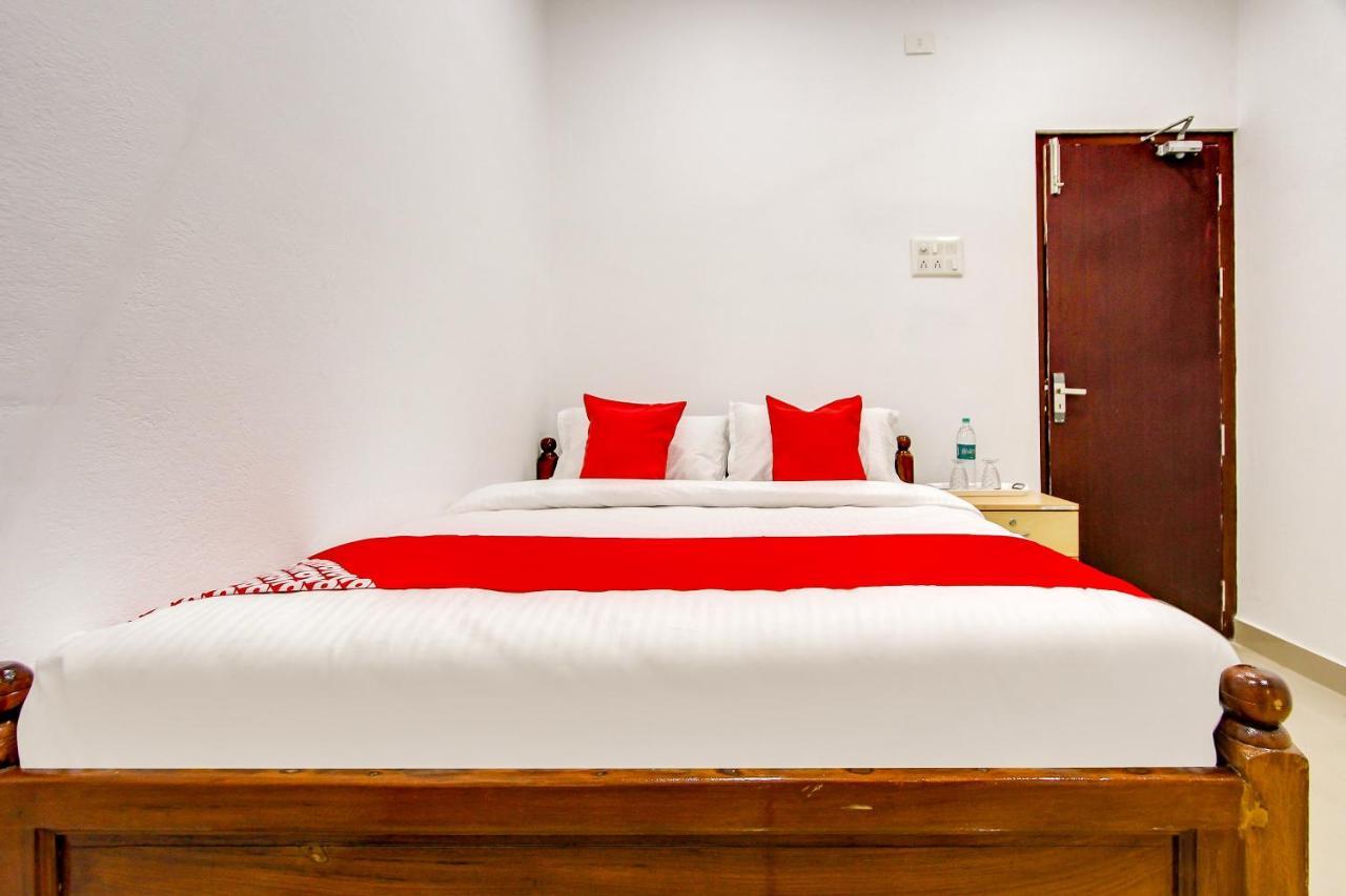 Oyo 69625 Mayuraa Residency Hotell Kumbakonam Exteriör bild
